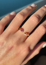 Load image into Gallery viewer, Hug Ring